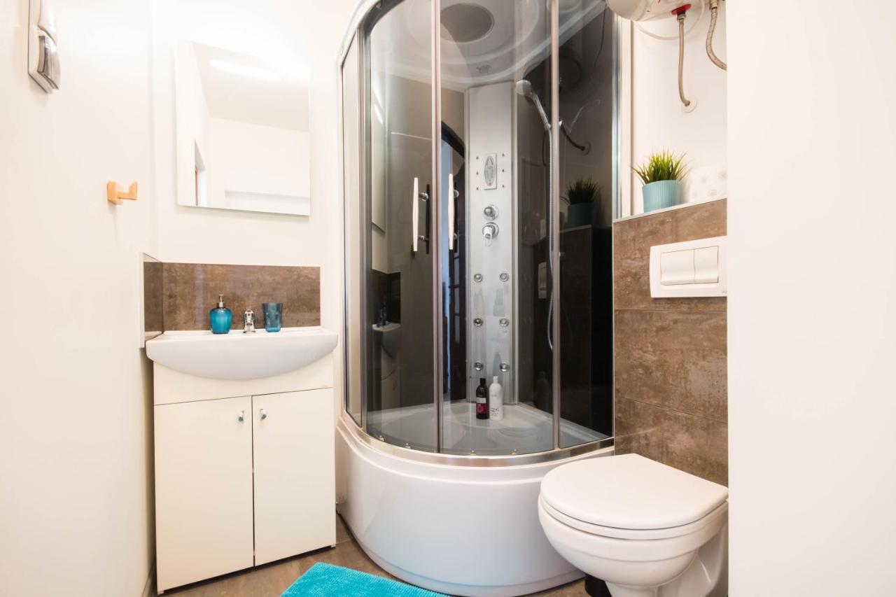 Apartamenty Zamulkowa 4Two Катовице Экстерьер фото